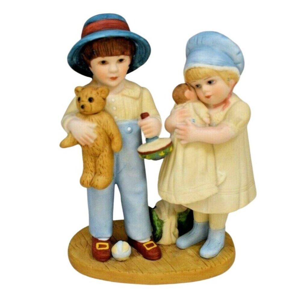 Jan Hagara Autographed Betsy and Jimmy 2 Year Limited Edition Figurine 1982